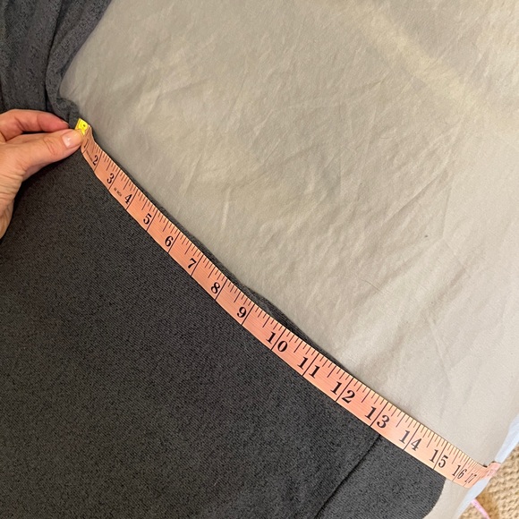 Good American cold shoulder top NWOT XL - Picture 8 of 9